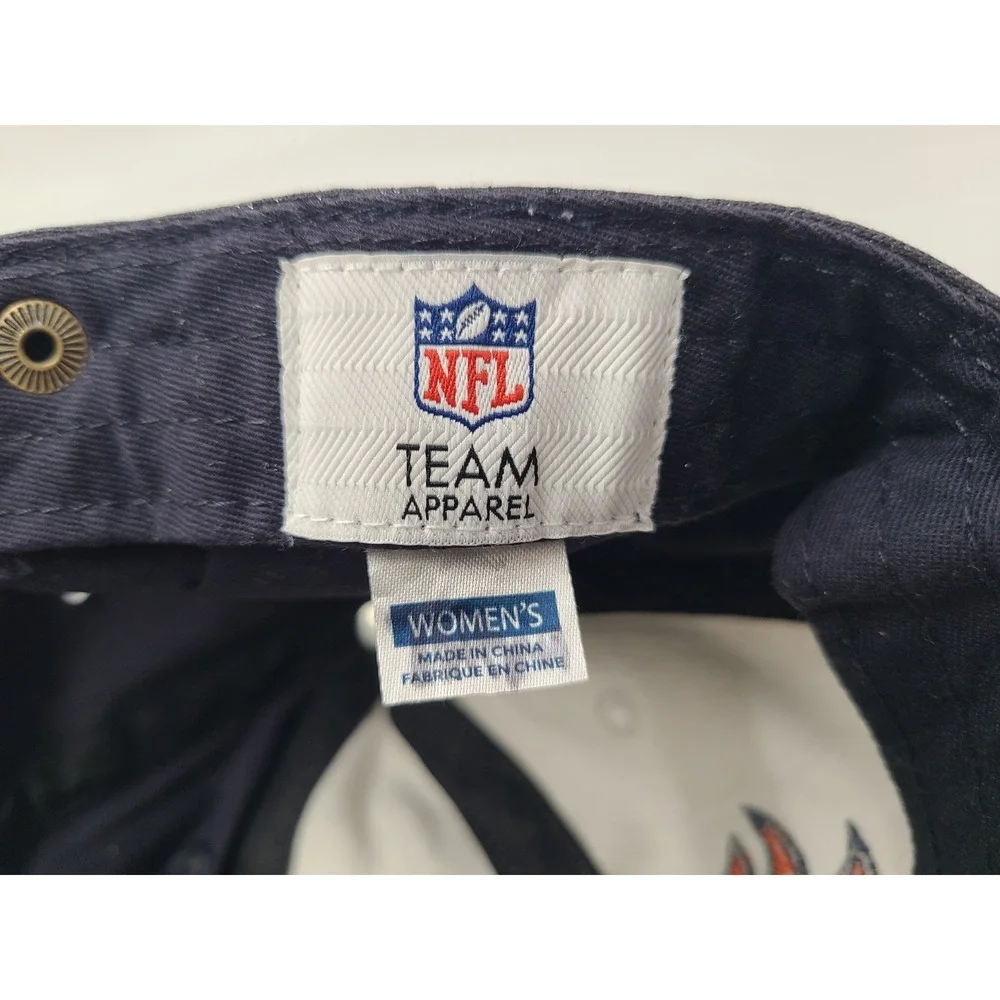 Women Denver Broncos Glitter Sparkles NFL‎ Team Apparel Strapback Hat Cap White